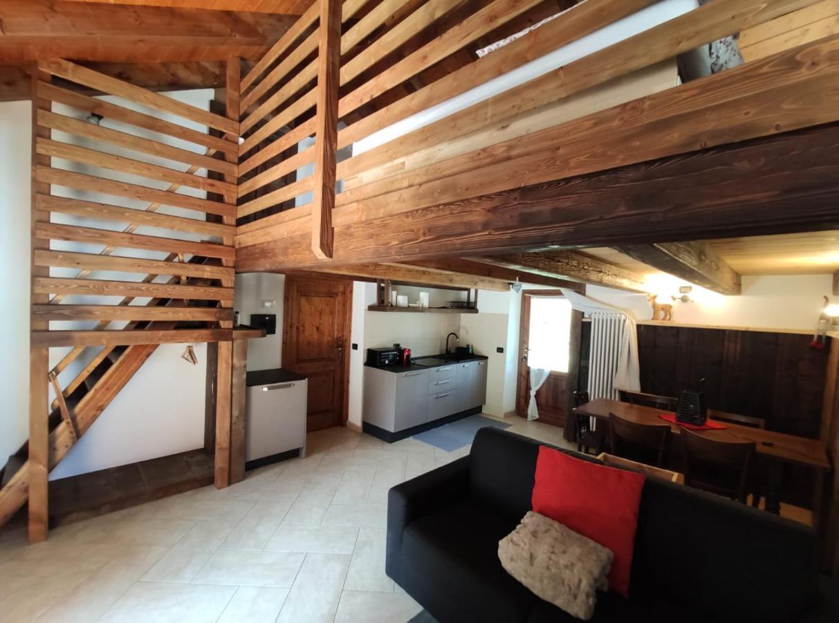 Chalet Saint Salod - Pila シャルヴェンソド エクステリア 写真