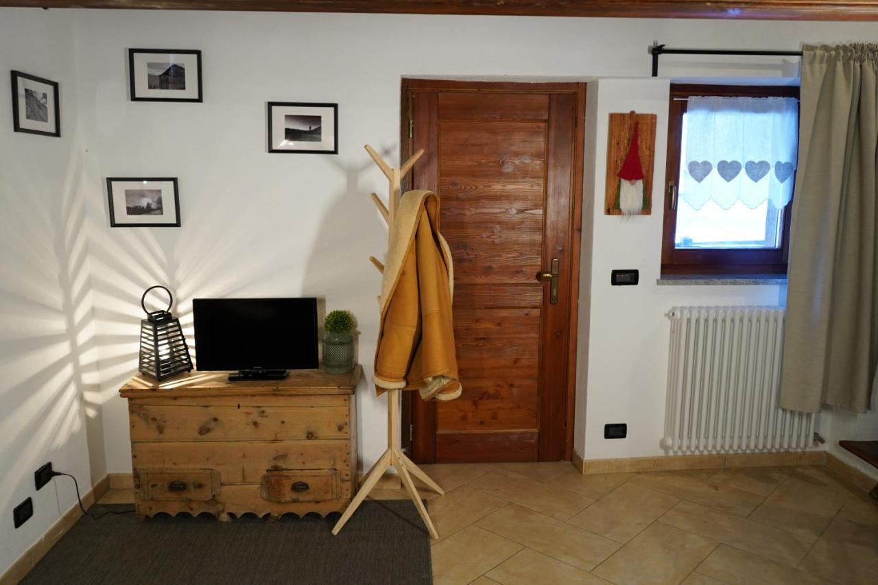 Chalet Saint Salod - Pila シャルヴェンソド エクステリア 写真